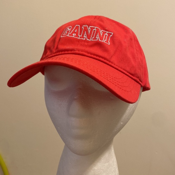 Ganni Raspberry Red Cap - Picture 4 of 5